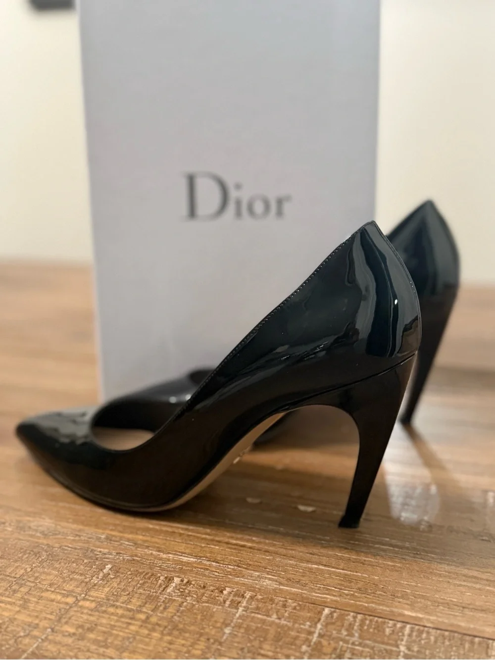 Dior Black Patent Leather Pointed Pumps with Stiletto Heel - Picture 7 of 12